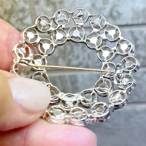 Vintage Crystal Beaded Round Wreath Brooch Pin by DODDS - Picture 10 of 10